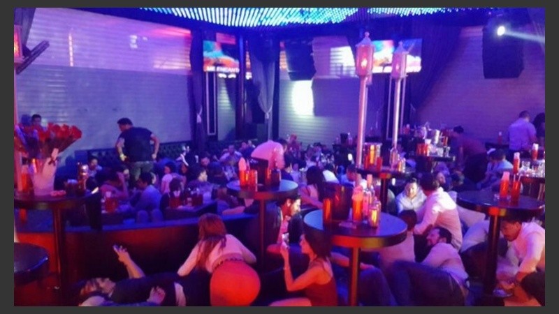 Pánico en el boliche durante el tiroteo.