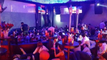 Pánico en el boliche durante el tiroteo.