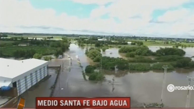 La ciudad de Arroyo Seco quedó tapada por el agua.