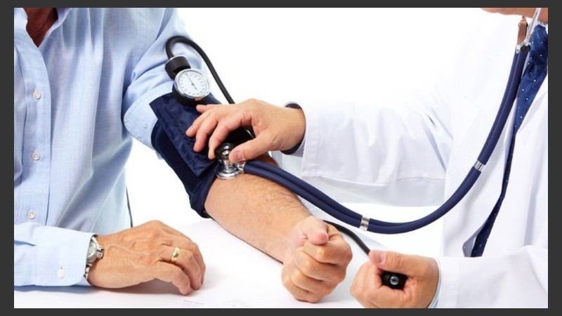 En los países desarrollados, el 60-70 % de la población hipertensa, tiene su hipertensión tratada y controlada.