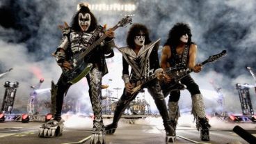 Gene Simmons dijo que Kiss no tiene interés en ofrecer nuevo material “a menos que exista un modelo financiero que funcione”.