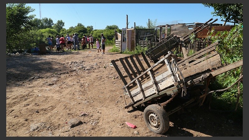 Unas 20 familias viven cerca del arroyo a la misma altura de donde se encuentra la cascada hoy.
