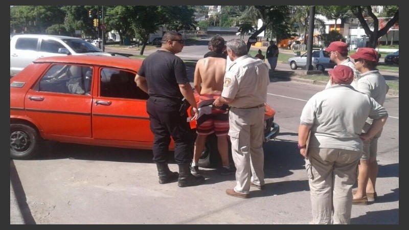 El resultado del test comprobó el elevado nivel de alcohol en sangre que tenía el conductor.