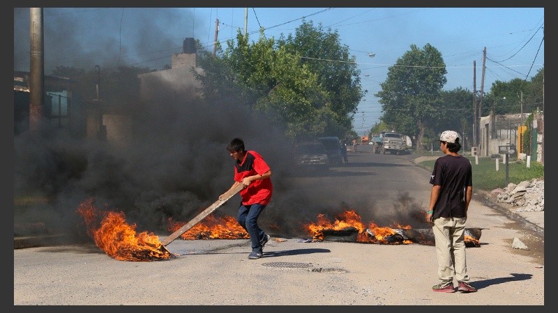 Familiares del joven desaparecido en el Saladillo reclaman su búsqueda. 