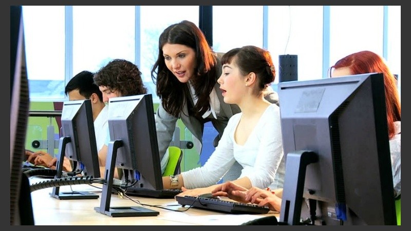 La iniciativa busca mejorar condiciones de empleabilidad a través de procesos de aprendizaje y empoderamiento de tecnologías.