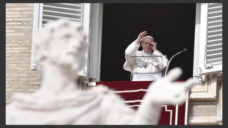 El Papa durante el rezo del Ángelus este domingo.