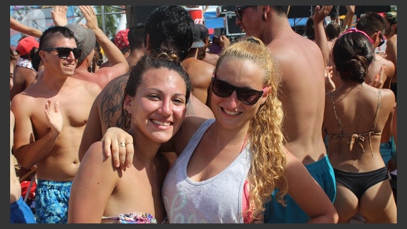 El público cantó y bailó durante toda la tarde.