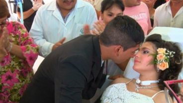 El emotivo momento en un hospital tucumano.