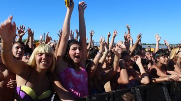 El público disfrutó una tarde espectacular con los mejores artistas.
