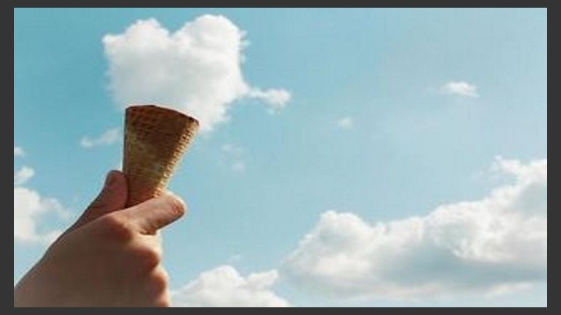 Las nubes se van sumando y con tanto calor dan ganas de helado. 