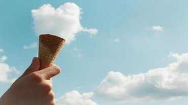 Las nubes se van sumando y con tanto calor dan ganas de helado.