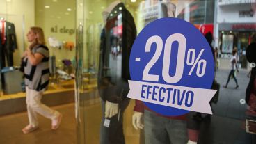 Unos sí, otros no. Dispar acatamiento al programa precios transparentes en Rosario.