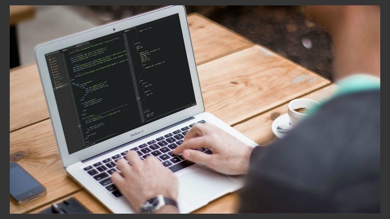 Tiene una duración de seis meses, la asistencia es presencial e inicia el 20 de abril.