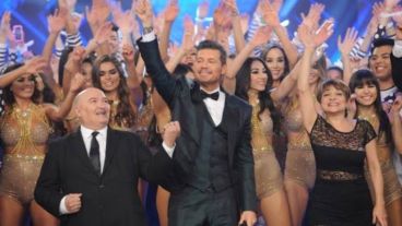  Brenda Asnicar, Gisela Berger, Jimena Barón, Julián Serrano y los campeones Pedro Alfonso y Flor Vigna, y Fede bal y Laurita Fernández serán de la partida.