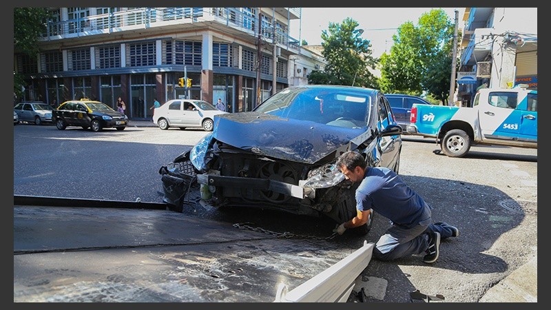 El accidente se produjo este lunes por la mañana en Corrientes e Ituzaingó.