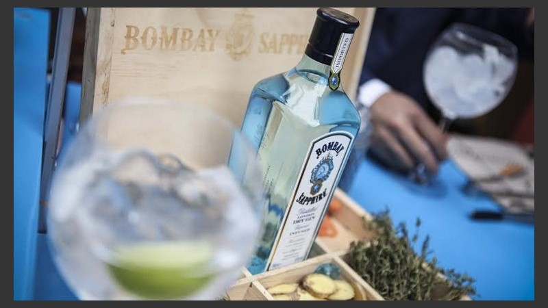 Negroni está ubicado en Bv. Oroño 90 bis. 