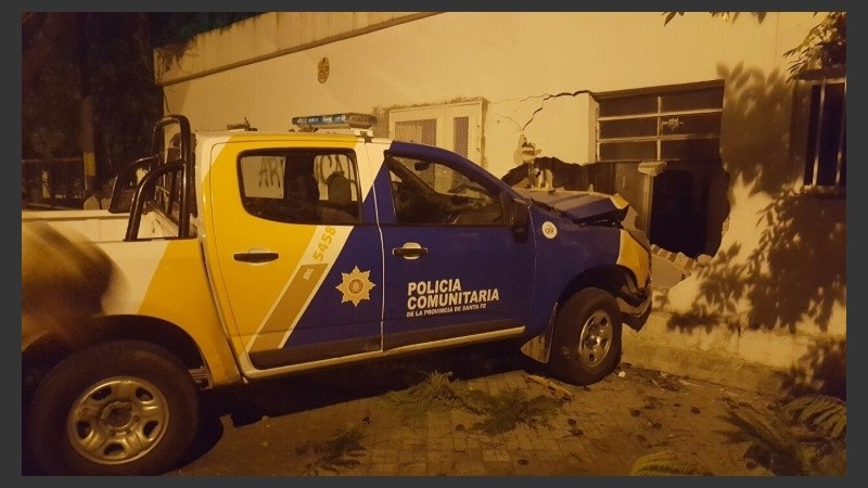 Así quedó la pared tras el choque. 