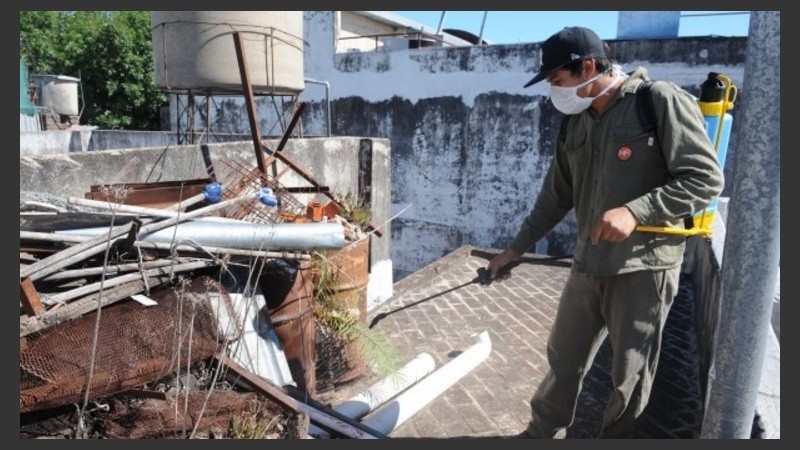 La advertencia llega ante casos de asaltantes vestidos de fumigadores.