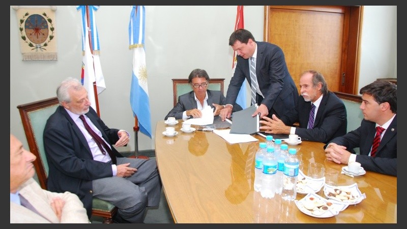 El acuerdo se firmó este viernes en Tribunales.