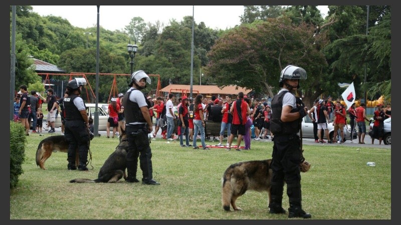 Los hinchas sabaleros volvieron a visitar el Coloso Marcelo Bielsa.