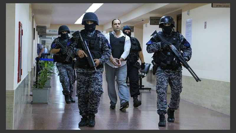 Diego Ochoa en los pasillos de Tribunales en el comienzo del juicio.
