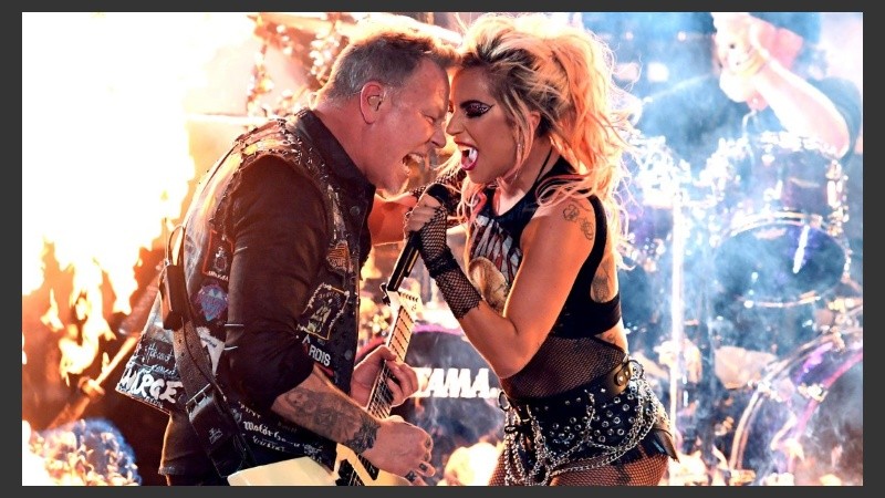 Hetfield y Gaga, en un dúo inusual. 