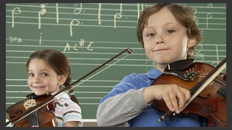 El método es esencialmente activo para que el niño haga de la música un modo de expresión. 