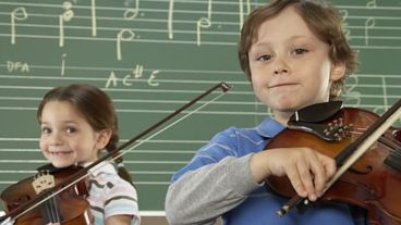 El método es esencialmente activo para que el niño haga de la música un modo de expresión.