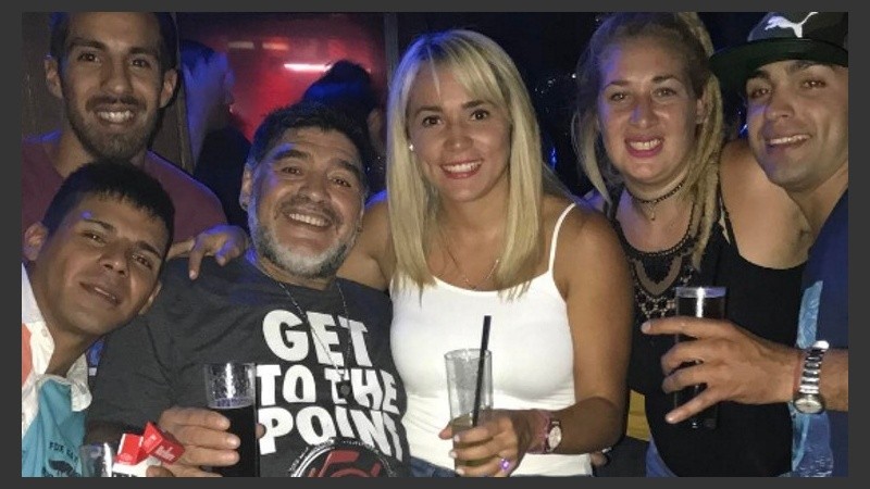 Diego y Rocío están en Madrid para ver un partido de la Champions.