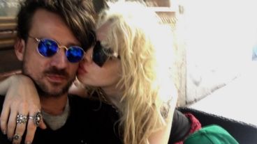 Militta Bora acusó al ex líder de Tan Biónica  de haberla golpeado.