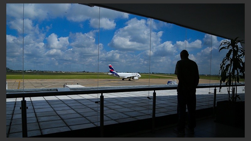 Se presentaron nuevas rutas aéreas para Rosario.