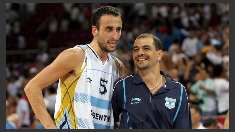 Manu y el Oveja Hernández. 