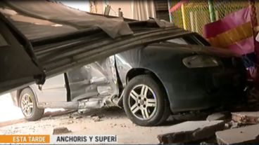 Así quedó el auto este jueves en la zona norte de la ciudad.