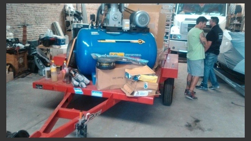 En los allanamientos del miércoles incautaron mercadería de las estafas.