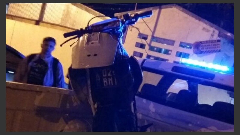 Em total, 65 motos y autos al depósito municipal.