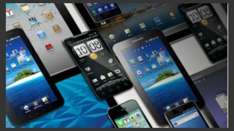 Aseguran que muchas fábricas deberán cerrar por la eliminación de aranceles para importar computadoras.