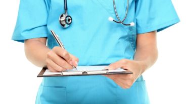 Las becas se entregan a personas con bajos recursos económicos y la evolución de la postulación es inmediata.