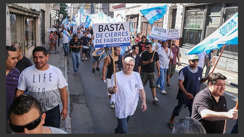 La UOM junto a otros gremios marcharon por las calles de la ciudad.