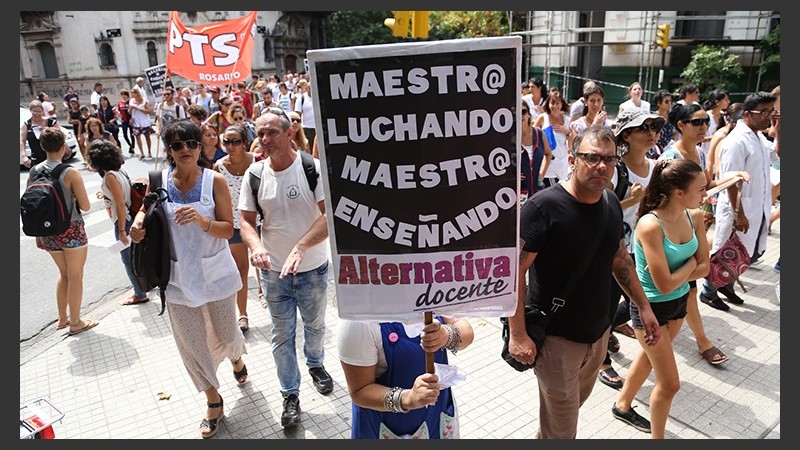 La marcha de los docentes este jueves al mediodía.