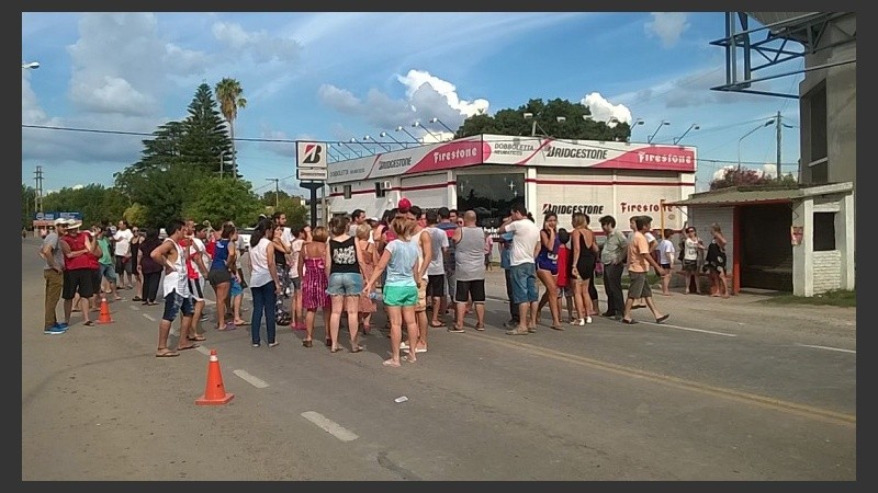Zavalla se movilizó después del choque fatal en la ruta 33.