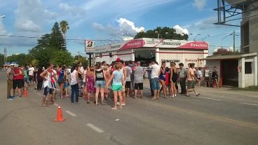 Zavalla se movilizó después del choque fatal en la ruta 33.