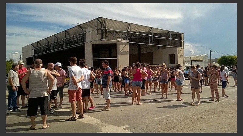 Zavalla se movilizó después del choque fatal en la ruta 33.