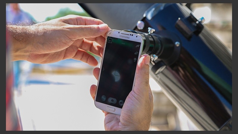 Celular en mano y a tratar de obtener una buena foto.