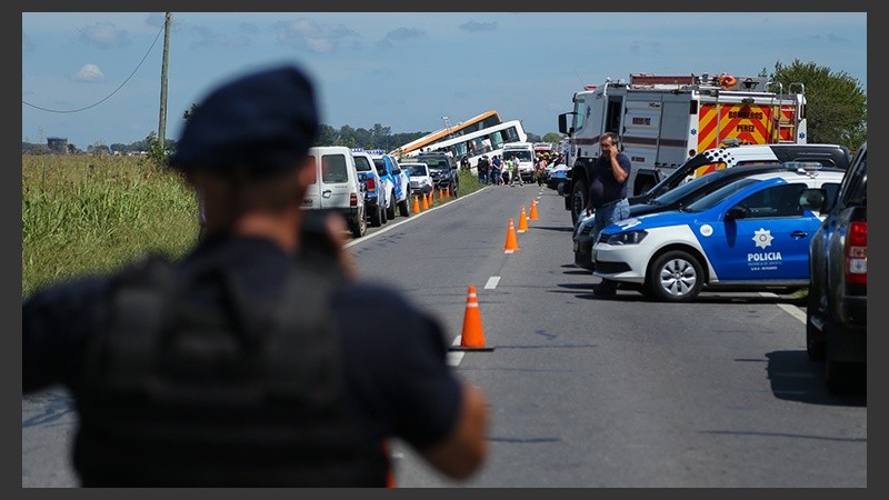 El choque de micros en ruta 33 dejó un saldo de 12 muertos y varios heridos.