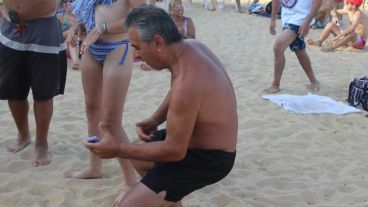 Mucha gente bailó a pesar del calor.