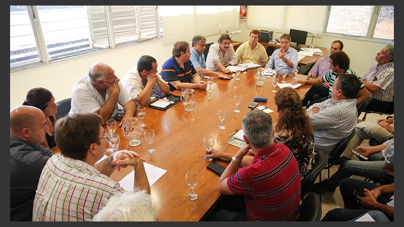 Autoridades provinciales y la Cámara Empresaria del sector.