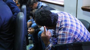 Uno de los los ex miembros de la PAT durante el inicio del juicio.