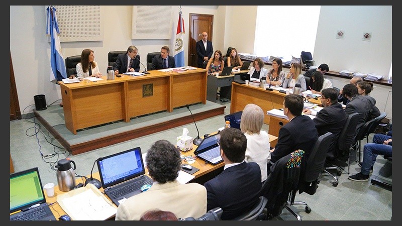 Bassi, Damario, Muñoz y Zalazar en el banquillo de los acusados. 