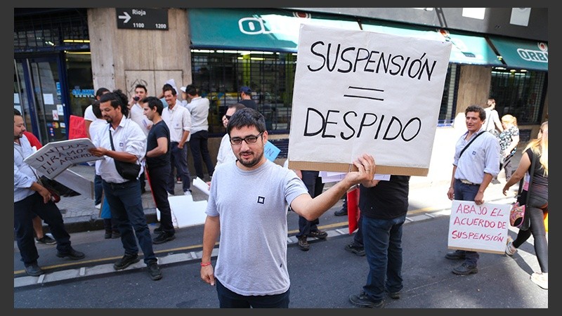 La protesta de los trabajadores en el ministerio de Trabajo.