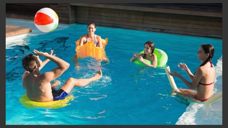 Los bañistas liberaron unos 75 litros de orina en una pileta de más de 830.000 litros.